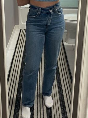 Abercrombie & Fitch Light Blue Ultra High-Rise '90s Straight Jeans (CURVE LOVE)